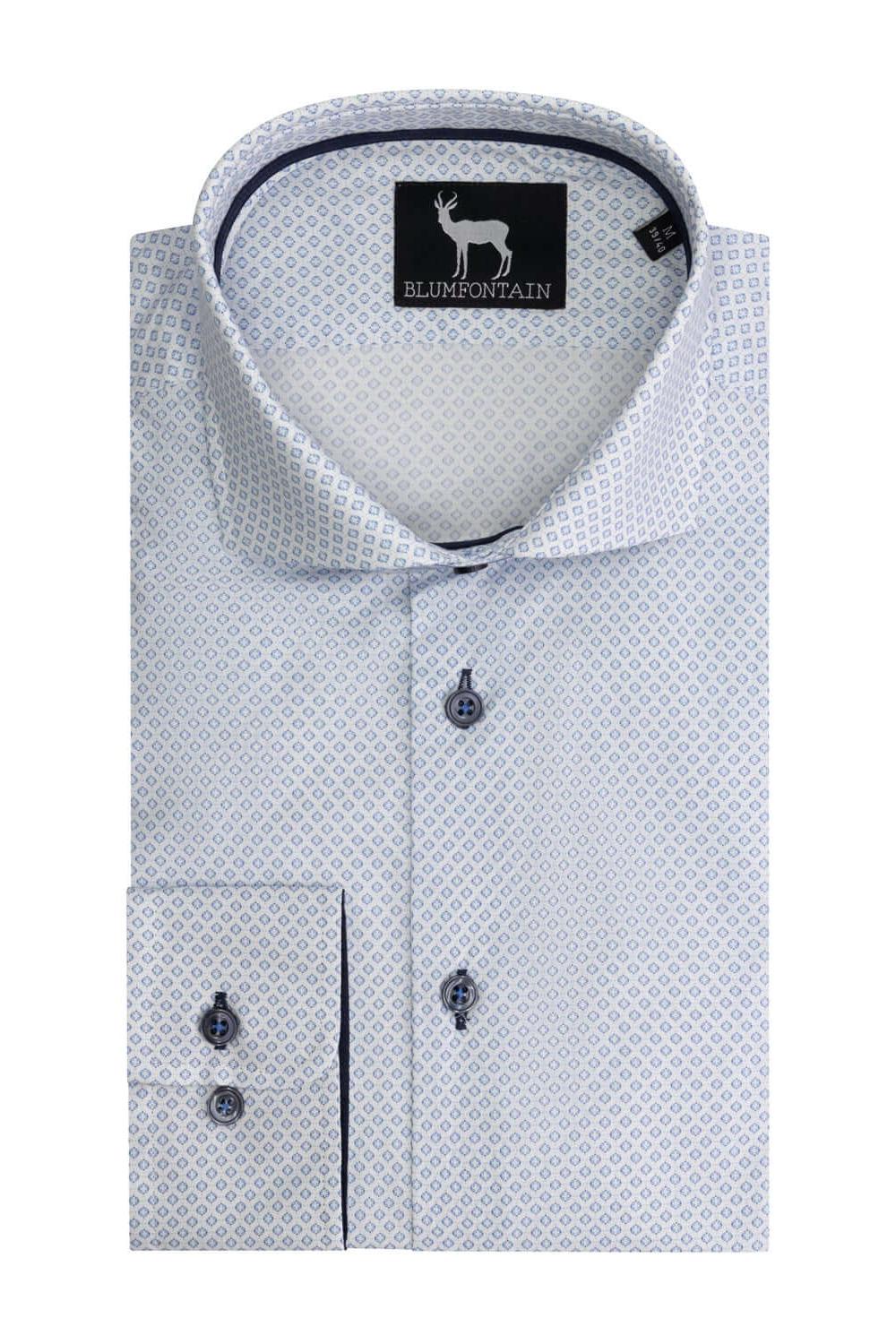 Blumfontain miniprint lichtblauw katoenen overhemd met subtiele miniprint in lichtblauw.