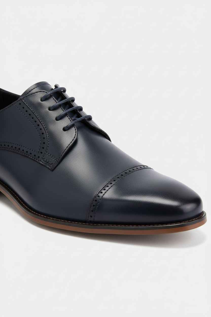 Veterschoen cap toe navy detail