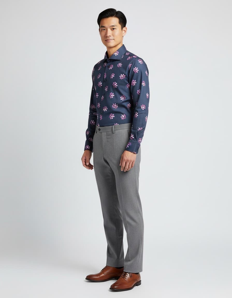 Camisa Blumfontain floral púrpura — en modelo