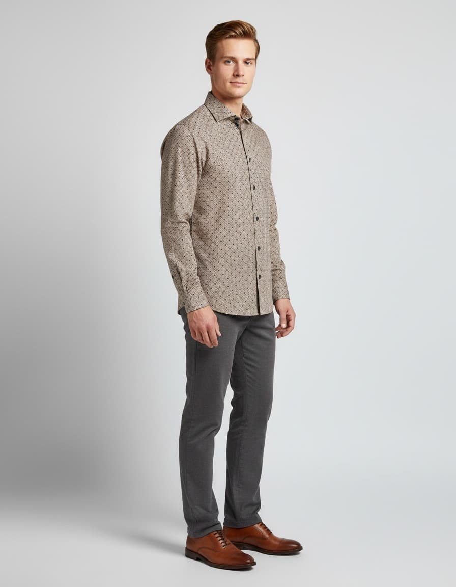 Hemd Blumfontain print — op model