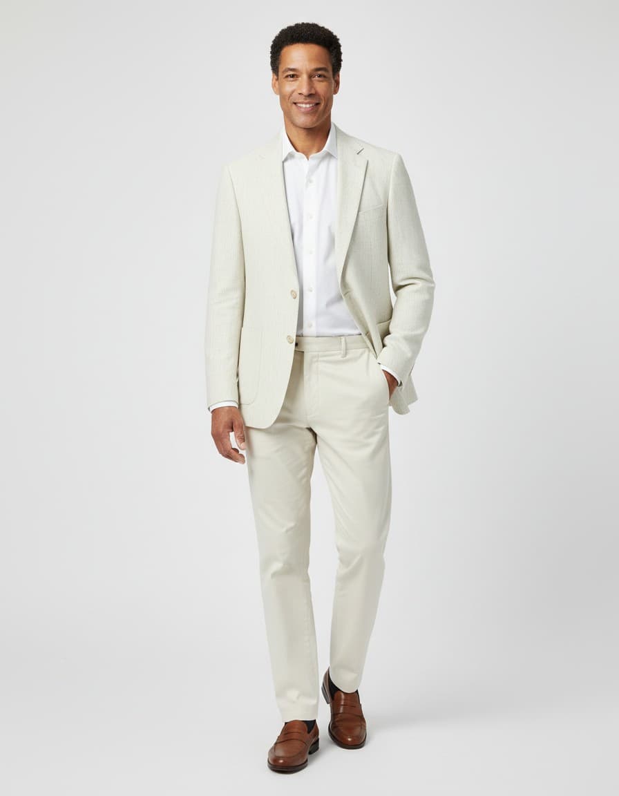 Colbert wolblend beige — op model
