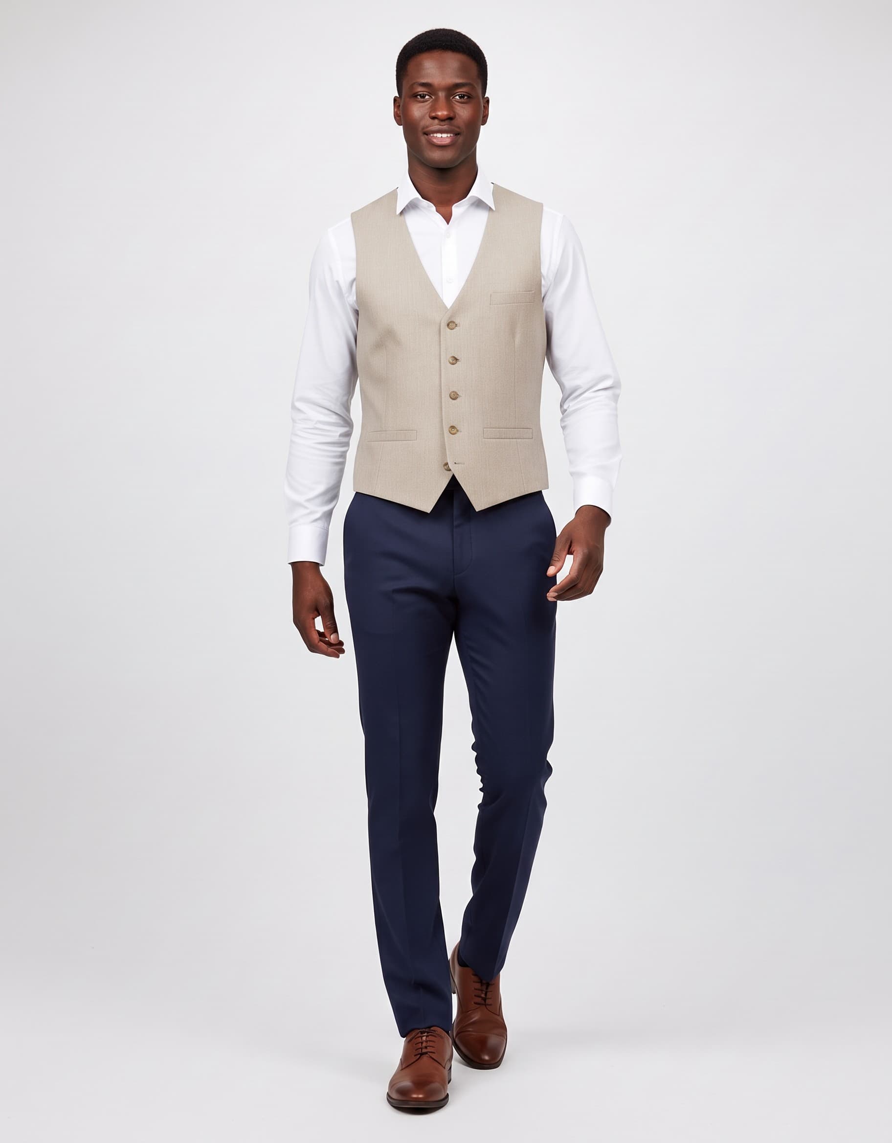 Gilet cappuccino beige — op model