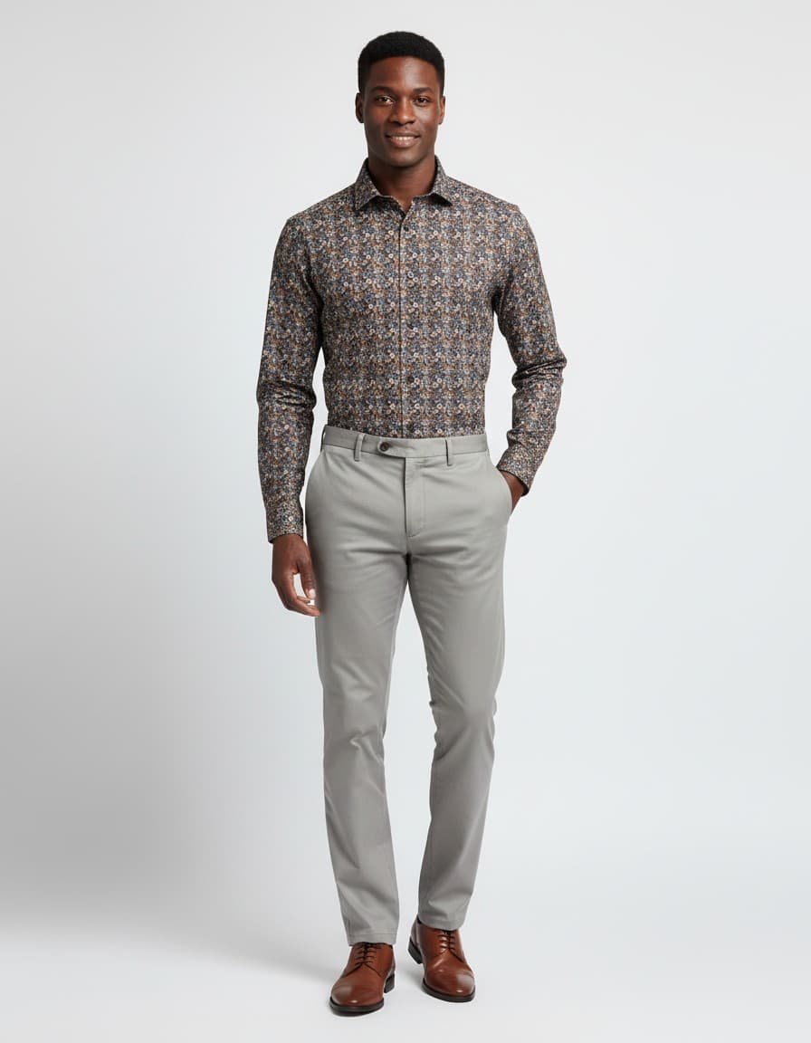 Hemd Blumfontain bloemprint navy-bruin — op model