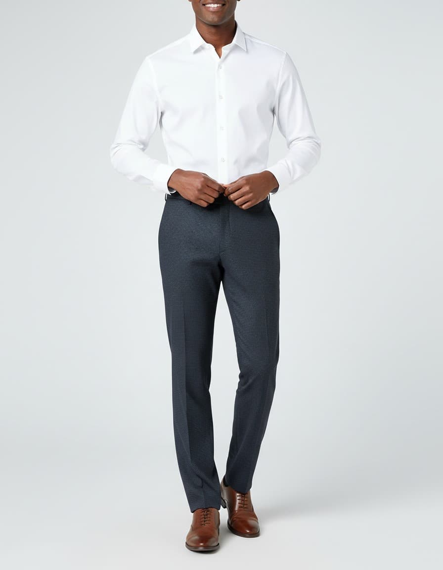 Pantalon miniruit blauw-grijs — op model