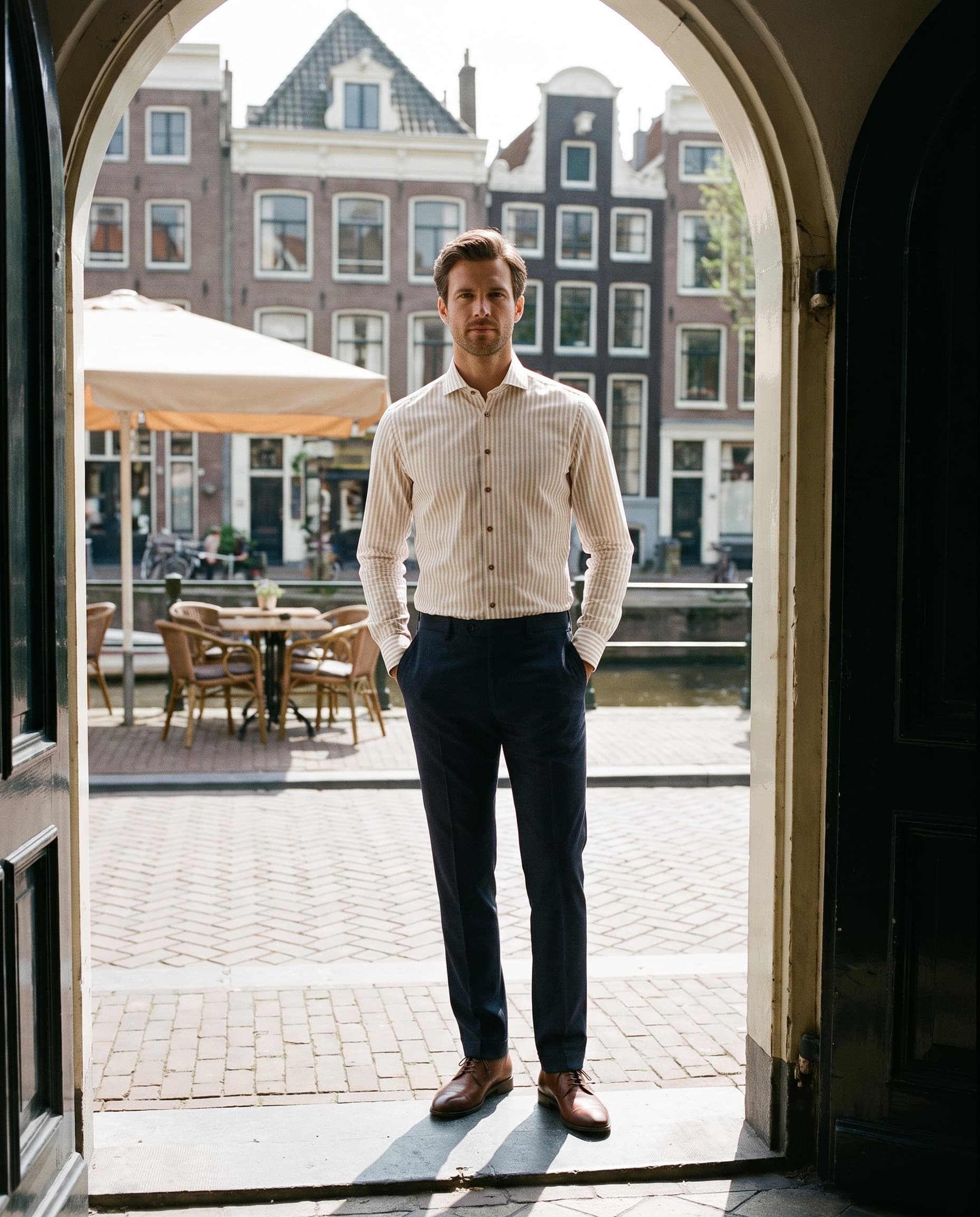 Overhemd Blumfontain balkstreep beige — sfeerbeeld