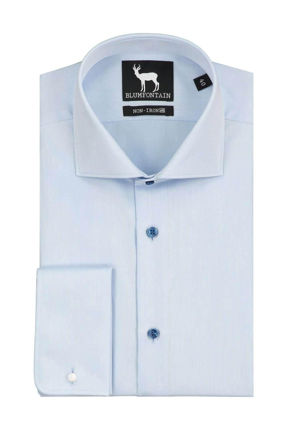 Blumfontain dubbel manchet blauw katoenen overhemd met non-iron afwerking in lichtblauw.