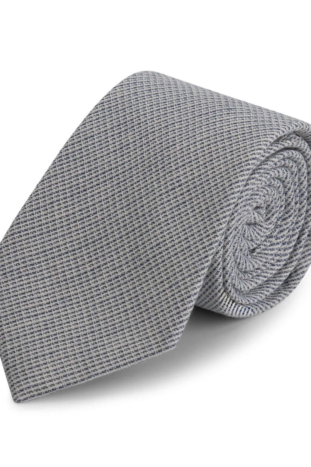 Stropdas + pochet structuur lichtblauw, stijlvolle lichtblauwe stropdas van zijde-katoen-linnen.