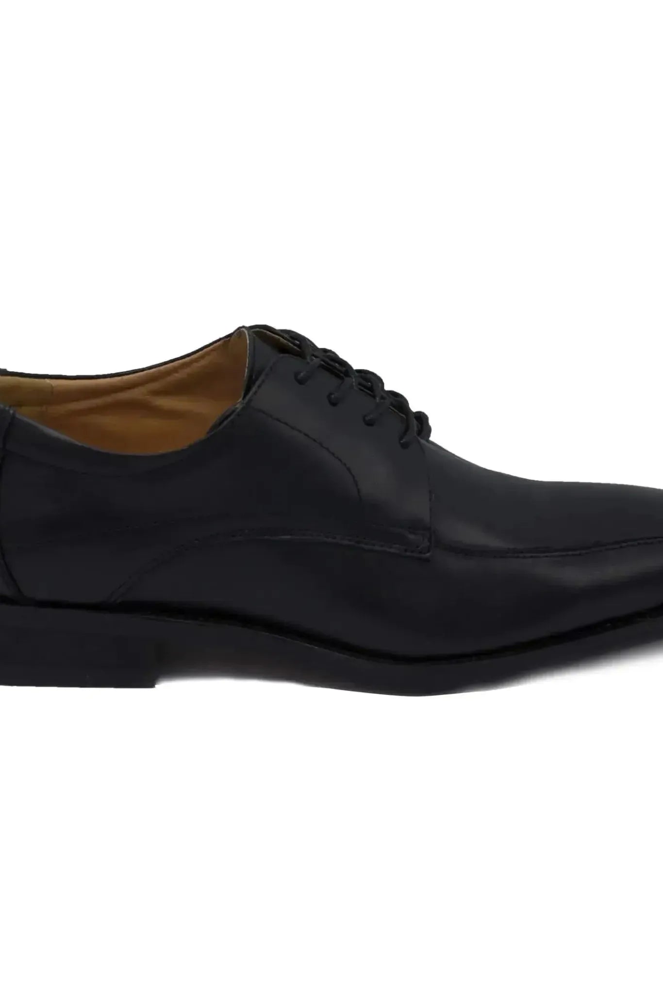 Leder classic Zwart elegante leren derby met houtlookhak en vaste binnenzool.