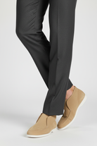 Loafer suede hoog zand met broek