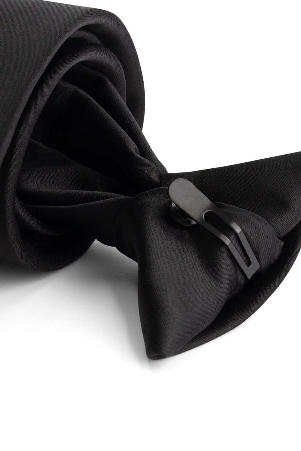 Stropdas clip on zwart, kreukbestendige sluiting en kleurvaste bevestiging voor een stijlvolle look.