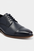 Veterschoen cap toe navy detail